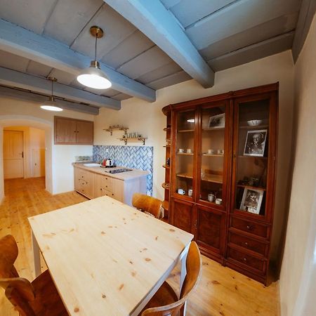 Apartmany Rodny Dom Deza Hoffmanna Banska Stiavnica Bagian luar foto